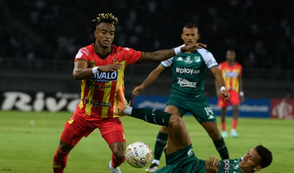 Faber Gil (izq.) y Francisco Meza (abajo).