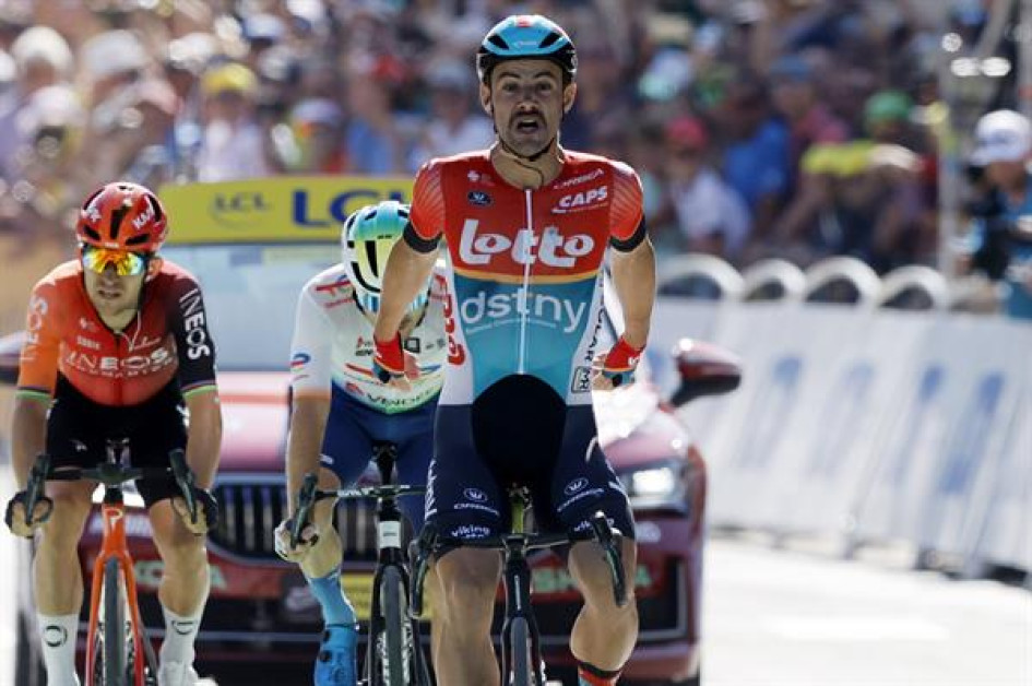 El pedalista de Bélgica Víctor Campenaerts ganó este jueves la etapa 18 del Tour de Francia 2024, competencia que tendrá entre viernes y sábado buena dosis de montaña.