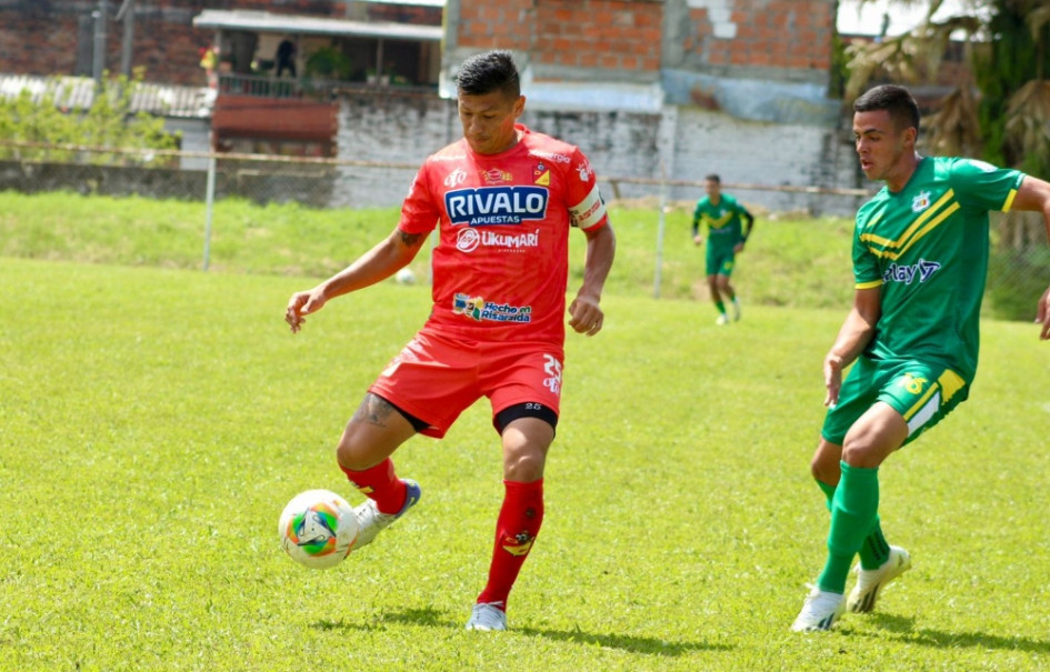 Jhony Vasquez regresó a las canchas después de superar una larga lesión. Este miércoles estuvo en los amistosos donde el Pereira enfrentó al Deportes Quindío. 