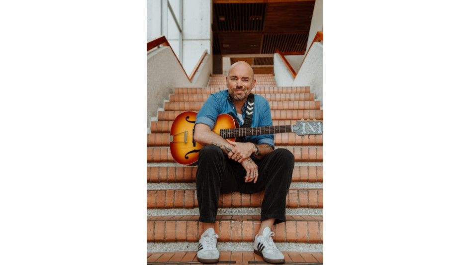 Santiago Cruz, artista tolimense.