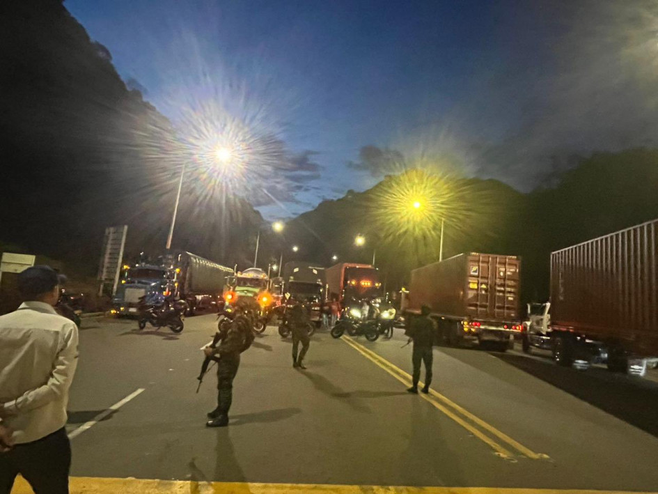 Bloqueo en la vía Manizales - Medellín