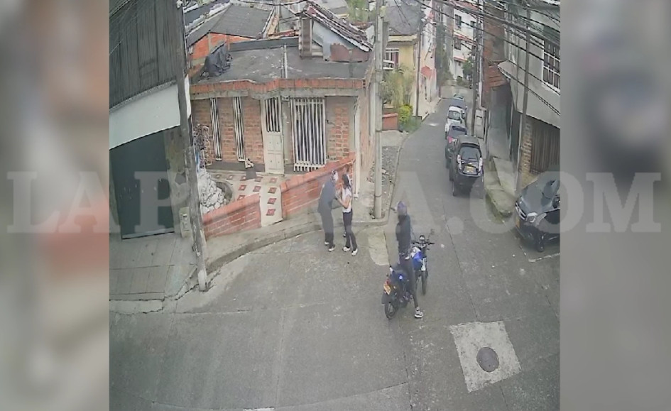 Momento del hurto en Santa Rosa de Cabal (Risaralda). 