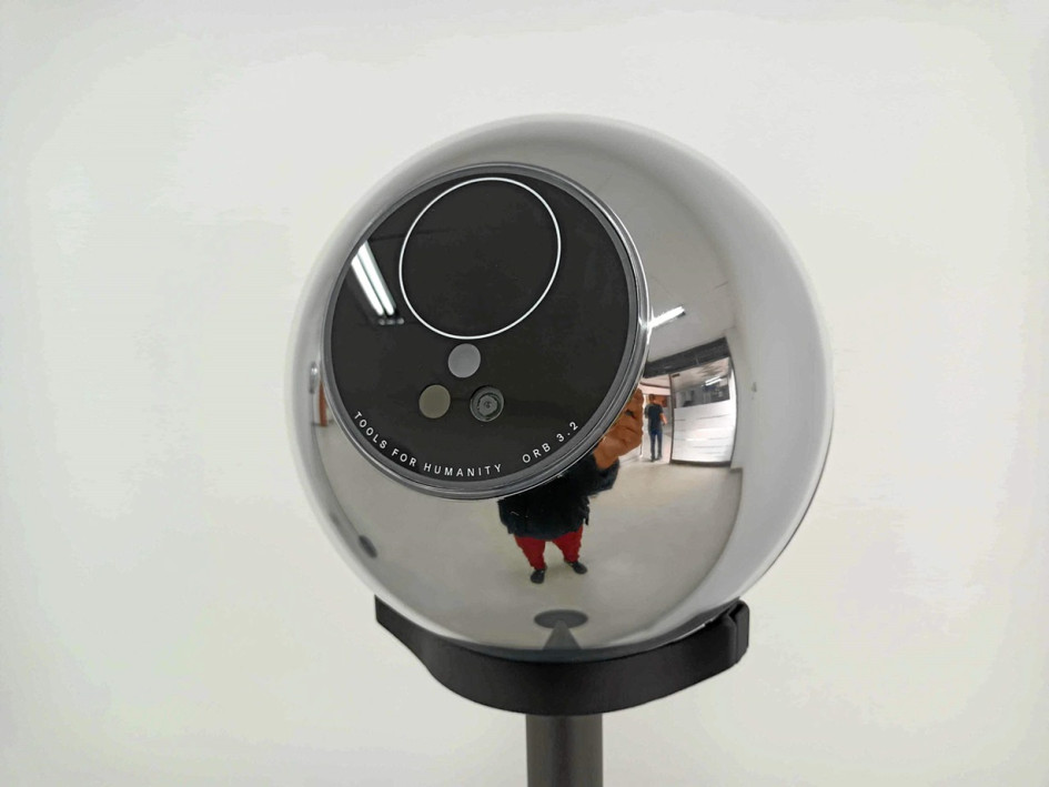 Foto | Tomada de @gdinerof | LA PATRIA  Worldcoin está operando en Bogotá, Medellín, Bucaramanga y Cúcuta.