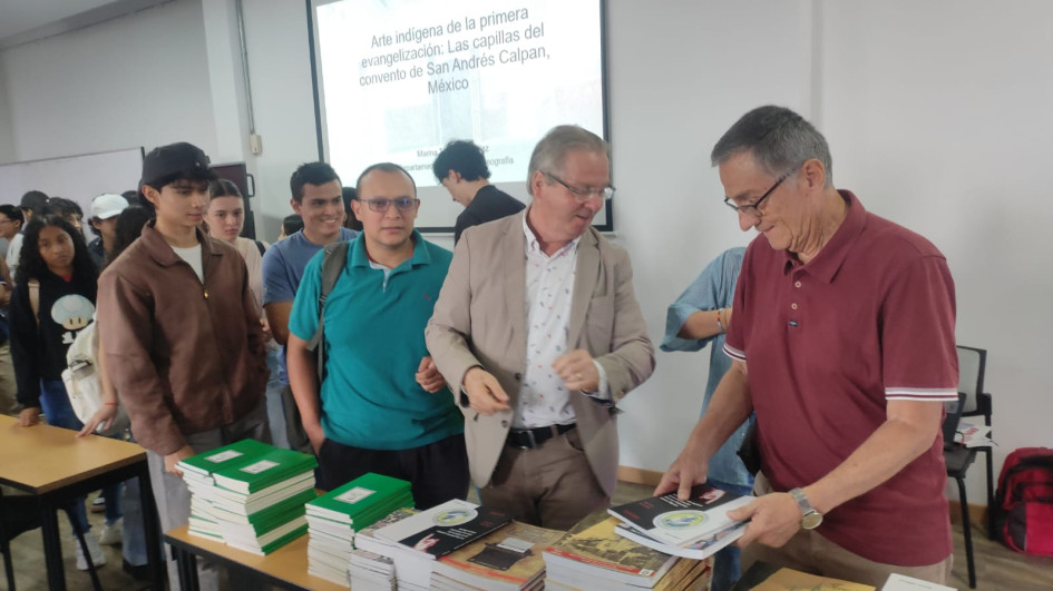 Sofía estudió en el Sena en Manizales, ya trabaja con una multinacional belga y va por más