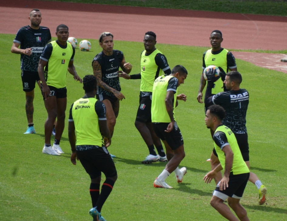 El Once se movió en el estadio Palogrande antes de viajar ayer a Bogotá, en donde jugará hoy con La Equidad en el Olaya Herrera.
