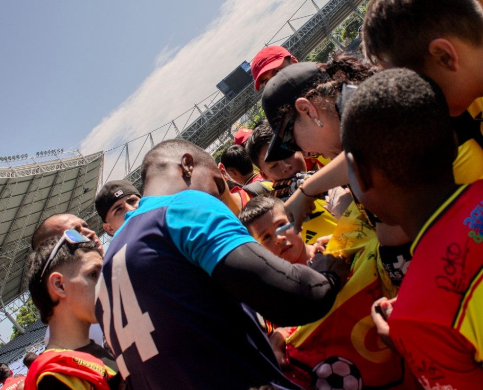 Deportivo Pereira entrenó con los abonados.