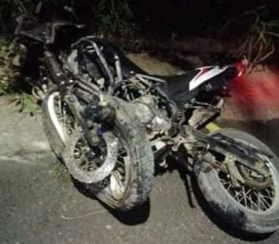 La moto que le regaló Jhonny Rivera a la hoy víctima