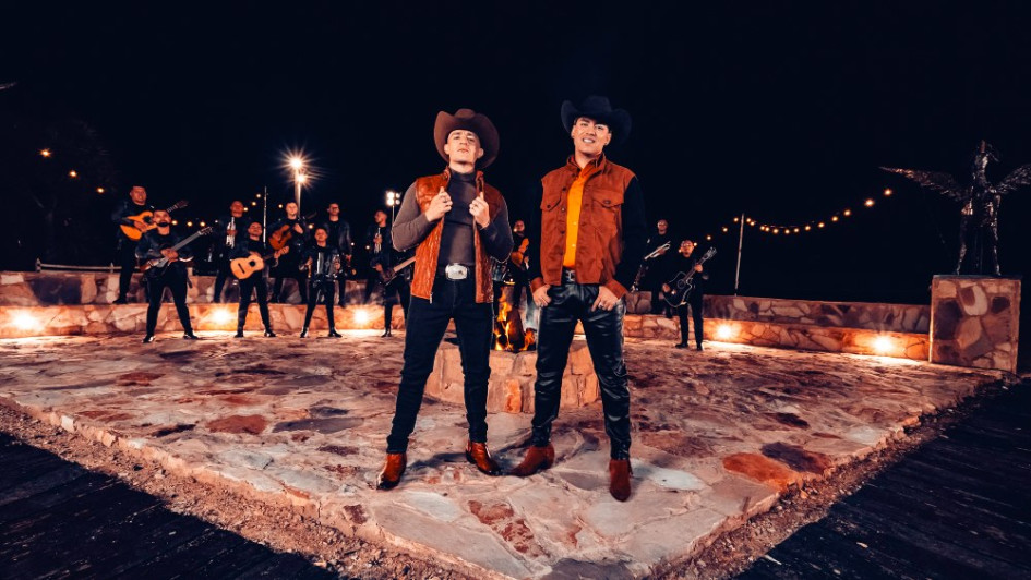 Luis Alfonso y Yeison Jiménez, artistas de música popular. 