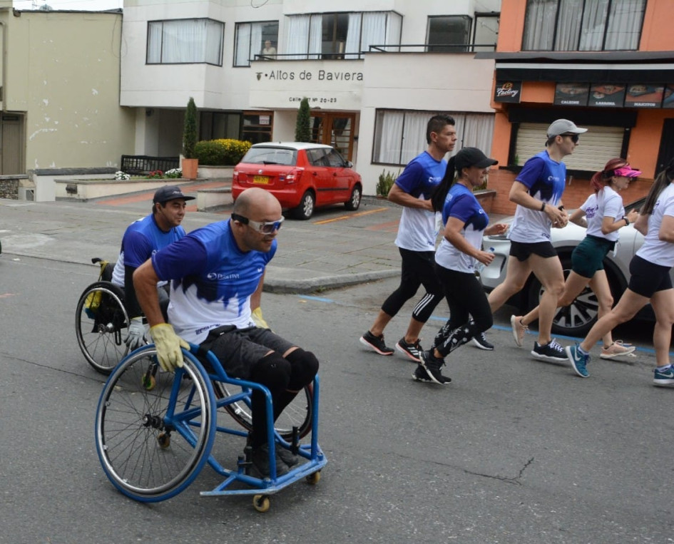 Participaron personas de diferentes edades y condiciones. 