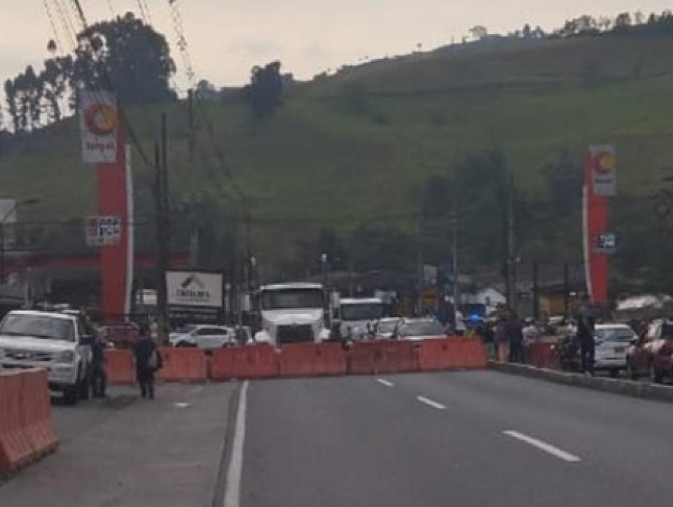 Así se veía la recta de la Industria Licorera de Caldas en la tarde de ayer.