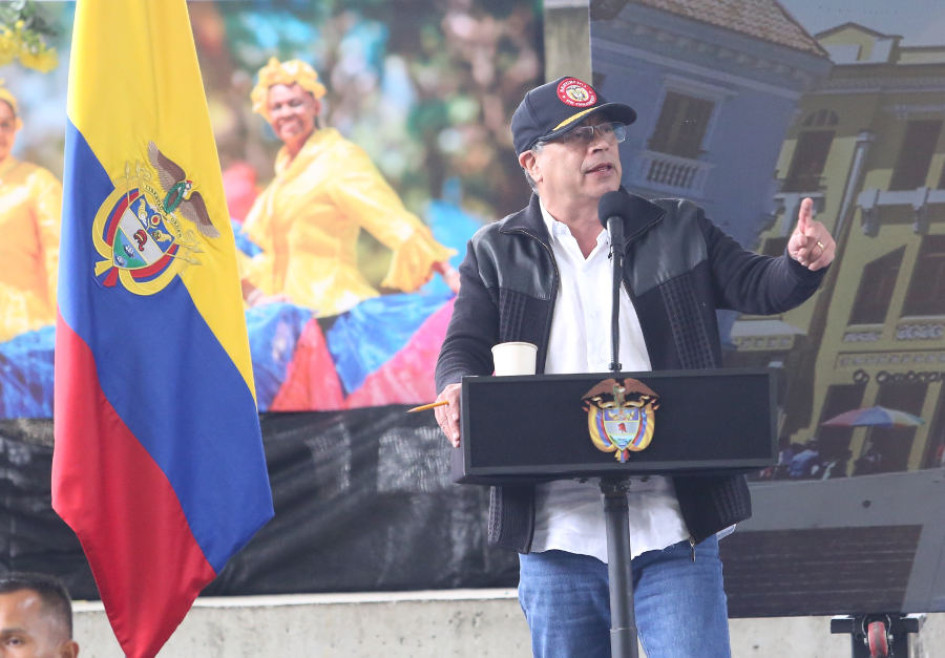 La visita anunciada por el representante a la Cámara Santiago Osorio será la sexta de Gustavo Petro como presidente a Caldas. En la foto, la ocasión en la que estuvo en el barrio San Sebastián de Manizales con su gabinete ministerial.