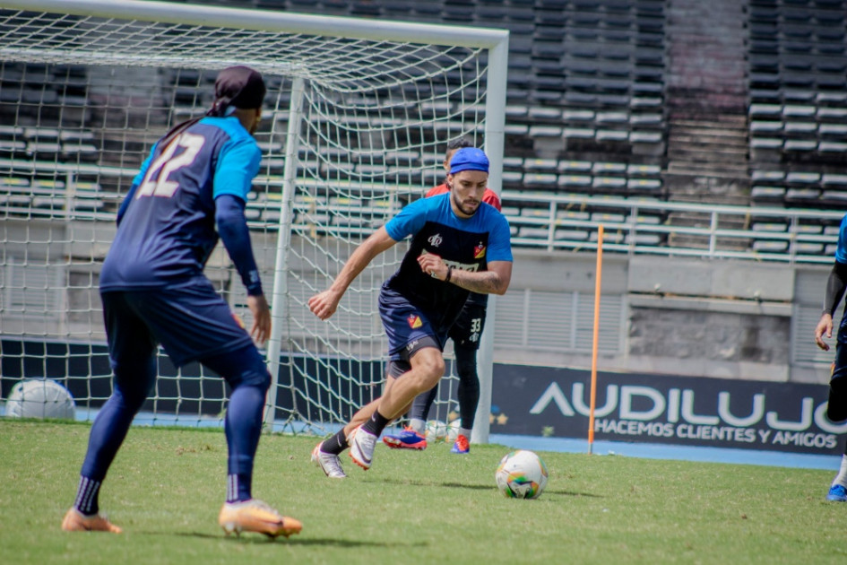 Luis Fernando Suárez anuncia cambios para enfrentar al Atlético Bucaramanga