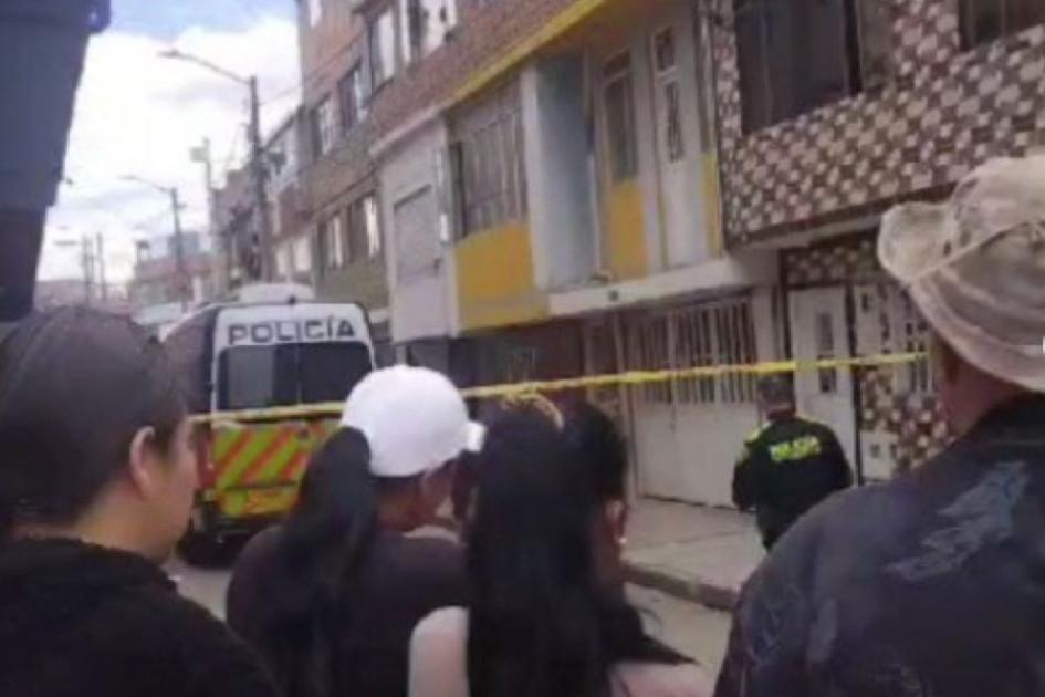 La mataron mientras caminaba por las calles del barrio Alameda, en la localidad de Bosa.