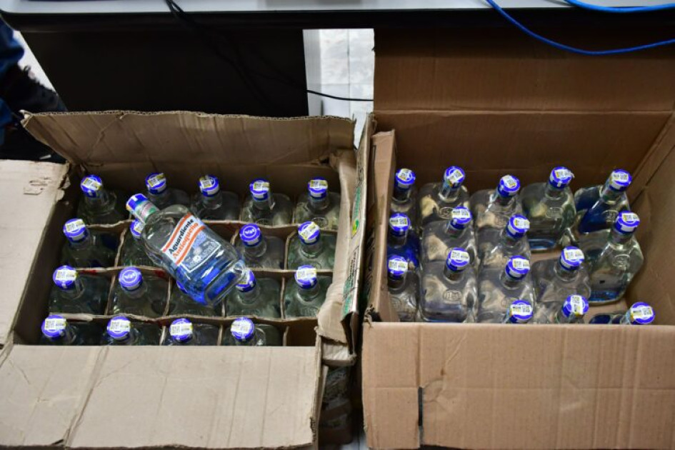 125 unidades de licor encontraron.