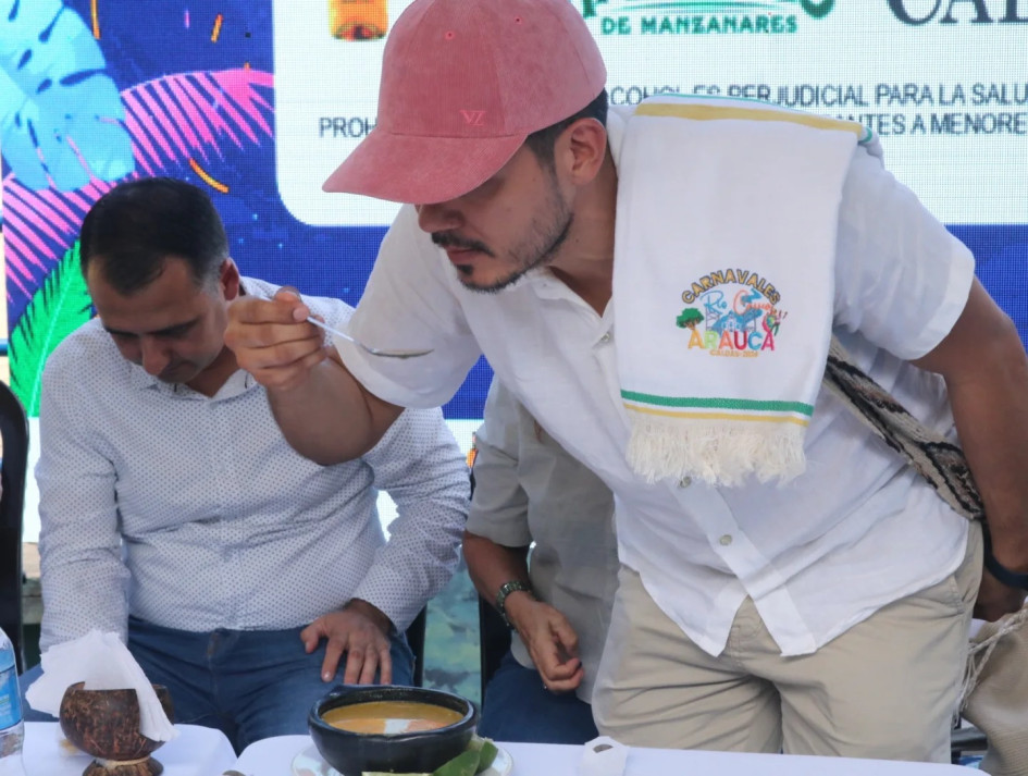Este fin de semana fue el concurso del mejor caldo de pescado de Arauca. Los restaurantes del corregimiento se lucieron preparando unos bien buenos. Para el preparado usaron bagre del río Cauca. Adornaron con hojas de cilantro, laurel y romero y unas gotas de limón.