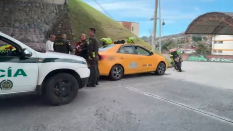 Santiago, de 18 años, fue capturado en Villa Carmenza luego de huir de la Policía en un taxi desde Fátima, en Manizales.