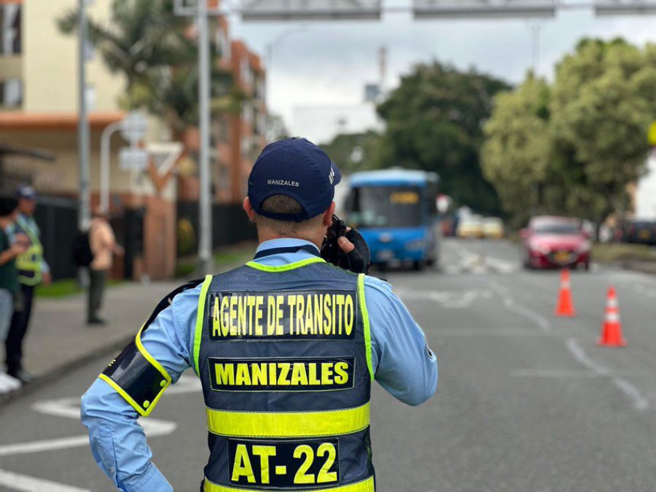 Agente de tránsito en Manizales