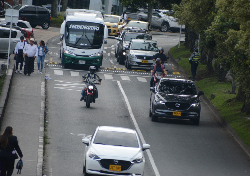 Entérese de los números de las placas que tienen restricción este jueves en las capitales del Eje Cafetero. 