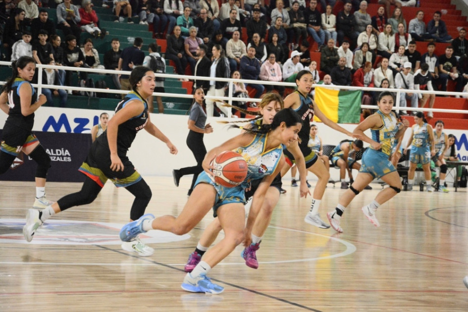 El debut de la Selección Caldas no fue el esperado y cayó ante Cundinamarca en el baloncesto femenino de los I Juegos Nacionales Juveniles.