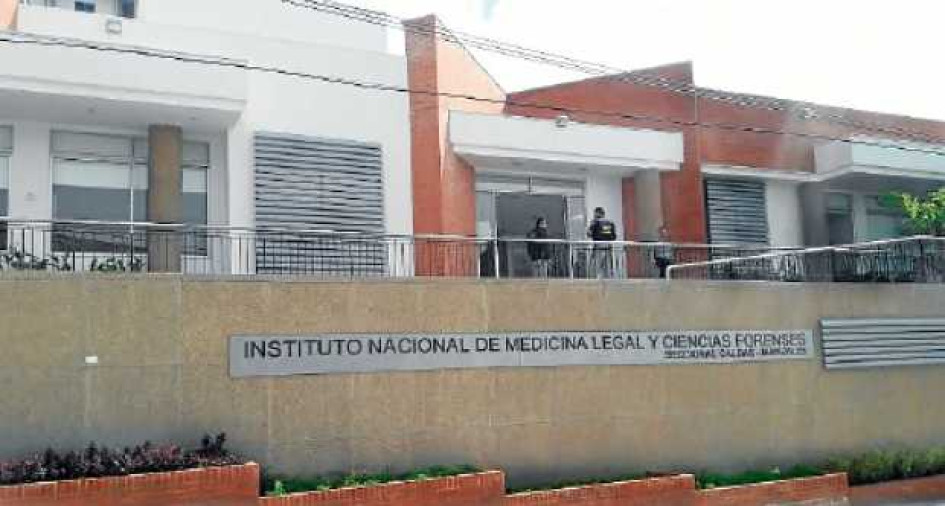 El cuerpo reposa en Medicina Legal de Manizales.