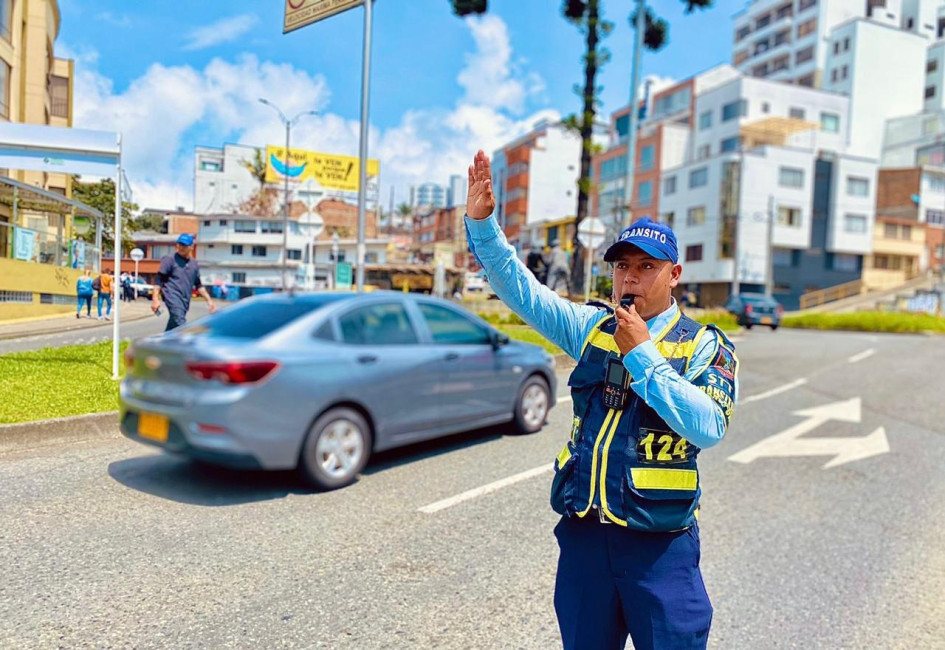 Agente de tránsito en Manizales
