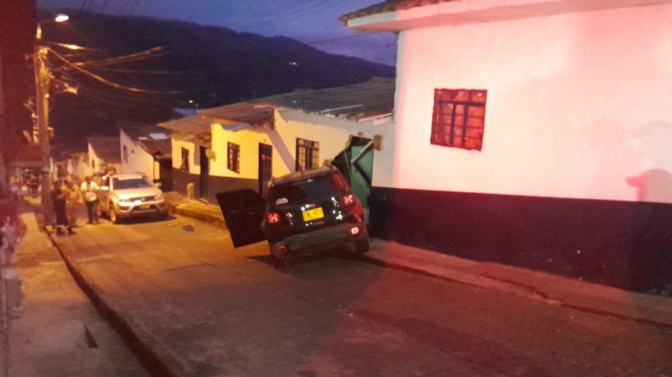 El accidente ocurrió sobre las 5 de la mañana en el barrio San Vicente de Anserma (Caldas).