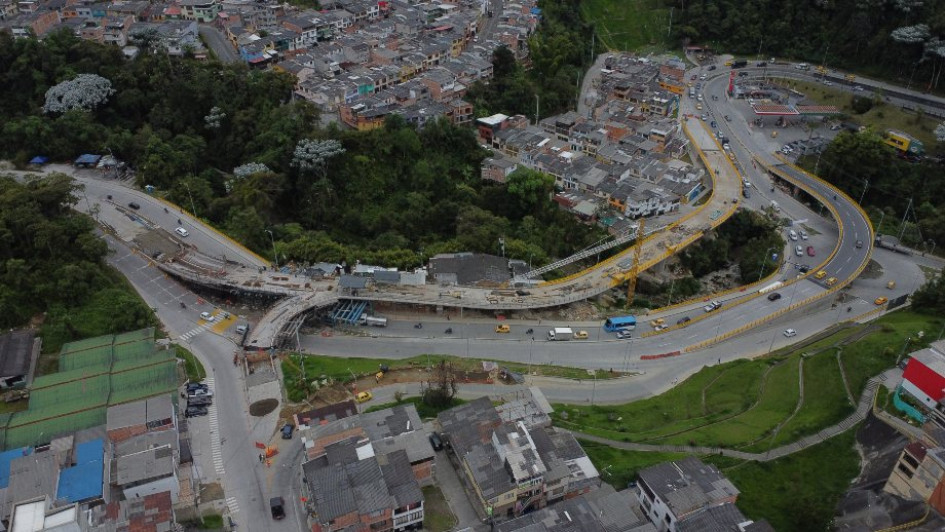 El intercambiador de Los Cedros, en Manizales, está en la recta final, según la Alcaldía. Hay dos tareas pendientes tras un año de retraso frente al plazo inicial.