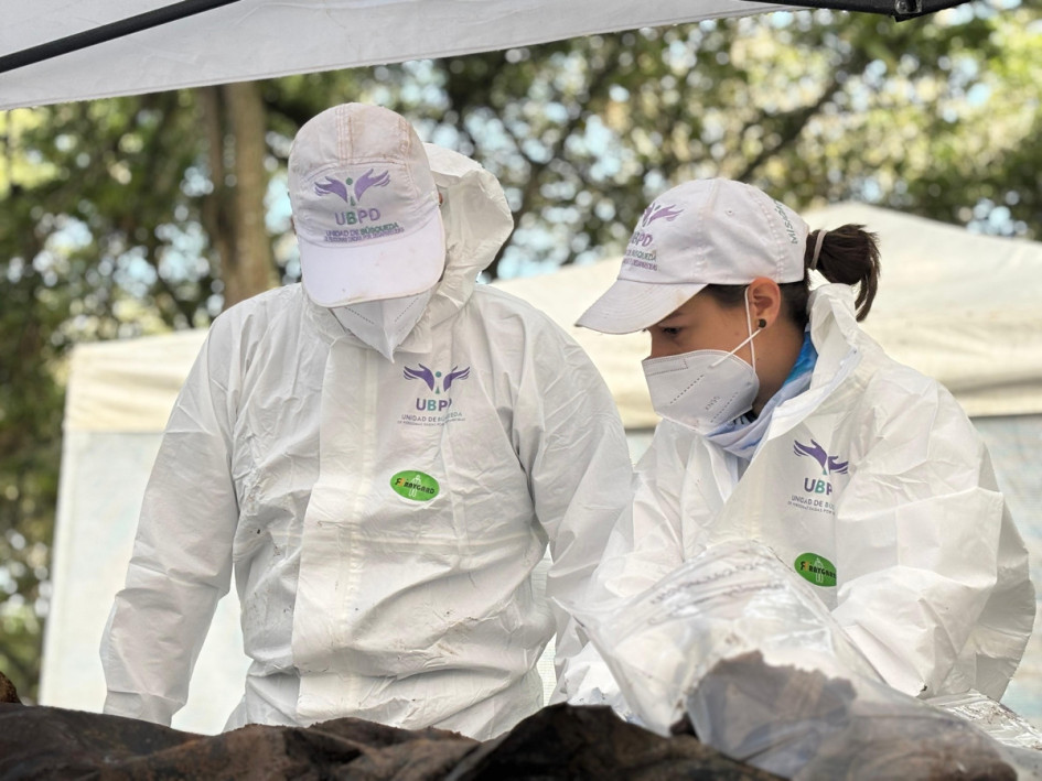 23 cuerpos recuperaron las autoridades y corresponderían a víctimas del conflicto reportadas como desaparecidas.