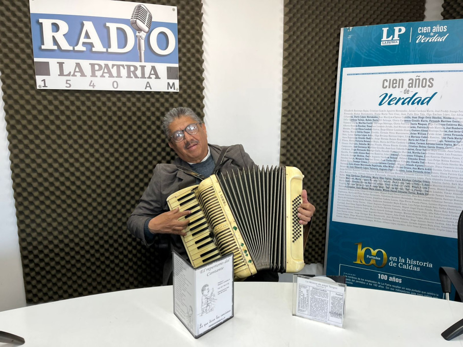 El profesor y músico de Manizales, Roberto Londoño.