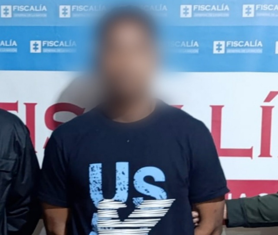 El hombre fue detenido en la vía hacia Valledupar. Iba de polizón en un camión.