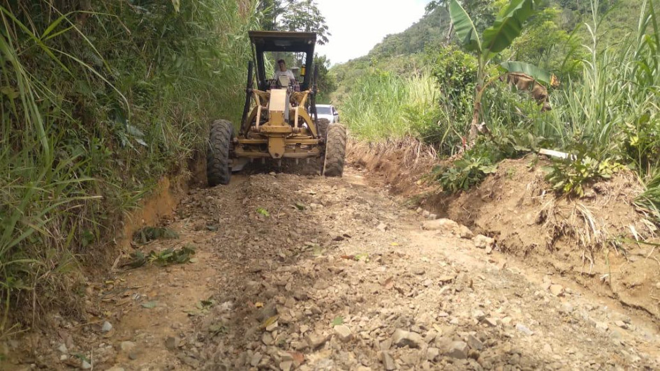 La recuperación de la malla vial de la zona rural de Anserma es el propósito de la Administración.