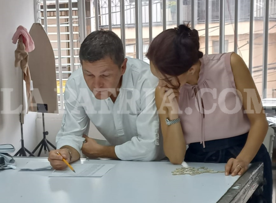 Gustavo Andrés Amézquita Castaño era administrador de empresas egresado de la Universidad Nacional.