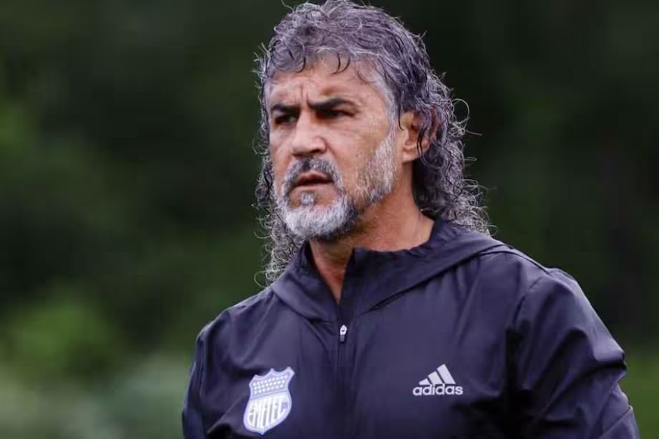 Leonel Álvarez, director técnico colombiano.