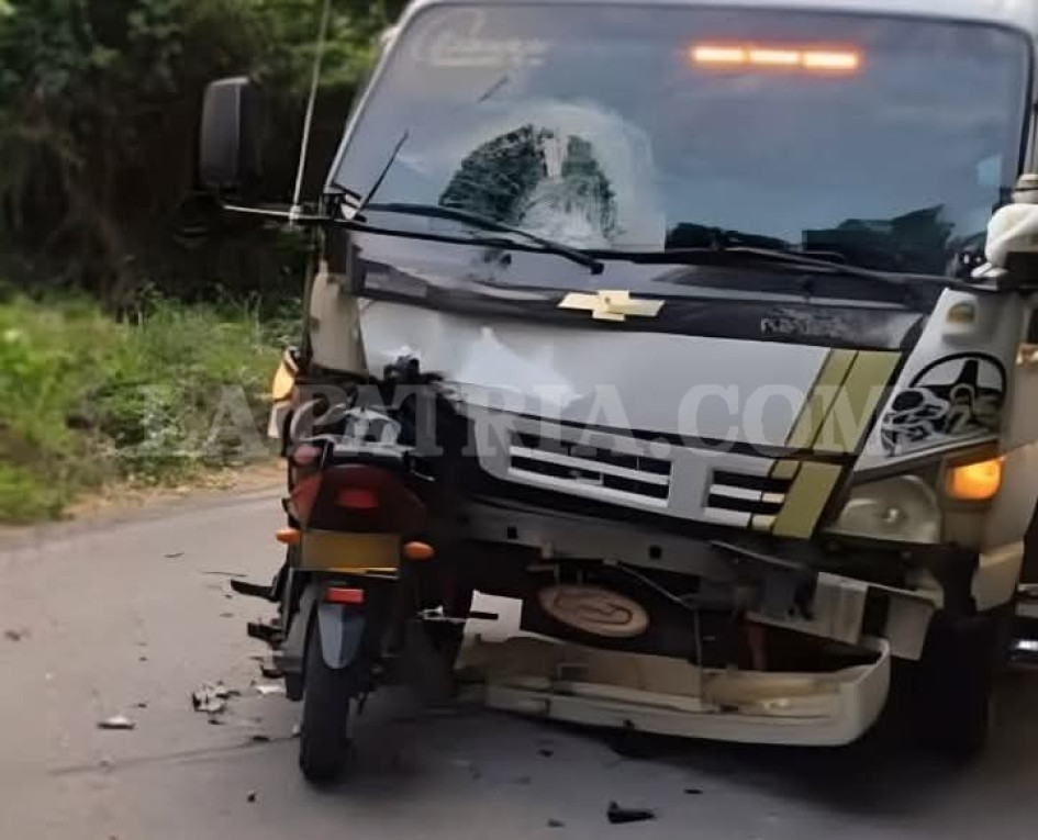 El accidente se registró entre Belén de Umbría y Remolinos.