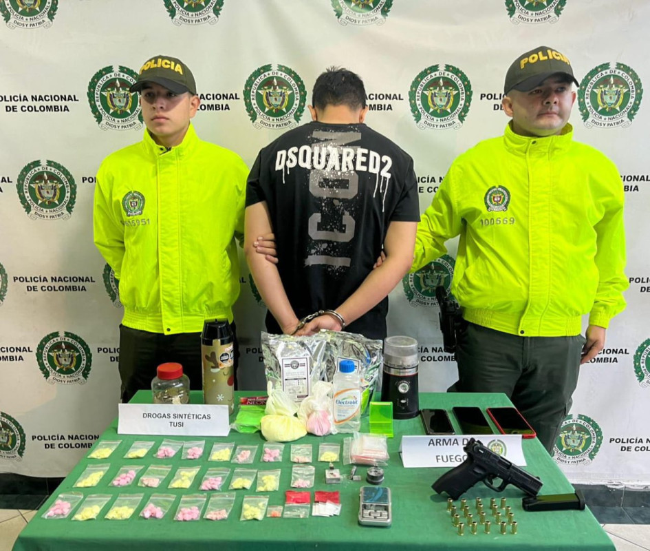 Alias B y lo que le hallaron, según la Policía.