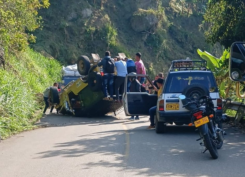 Campero que se volcó. 