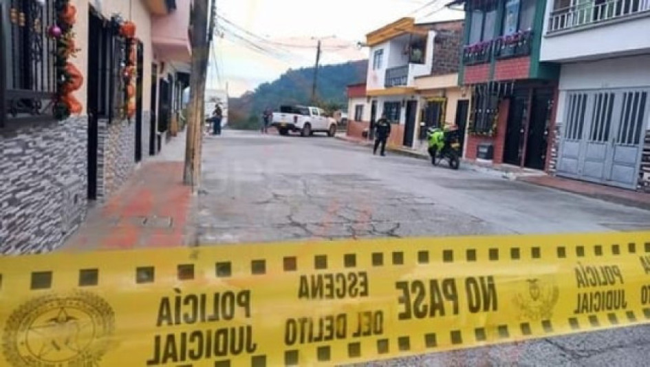 Mariana, de 19 años, sigue negando su participación, mientras la Fiscalía la señala por su complicidad.