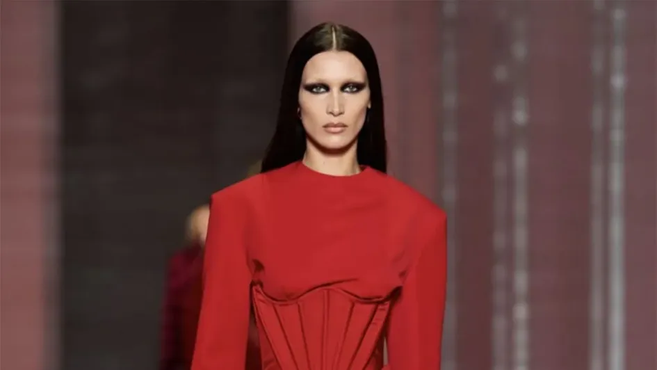 Conozca las tendencias para la moda 2025 con el regreso de los años 80