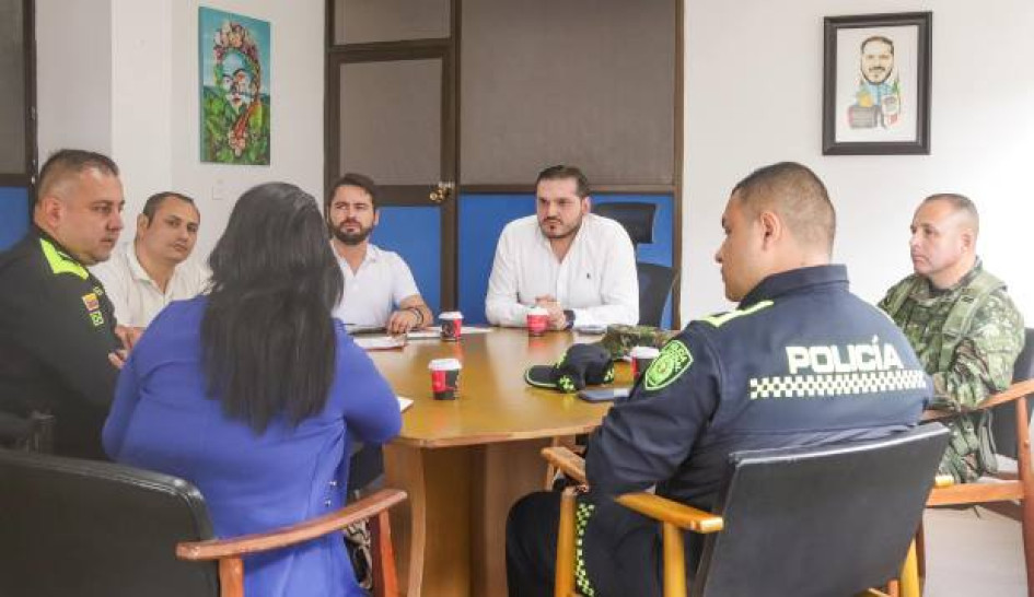 Foto I Facebook Alcaldía de Neira I LA PATRIA  Neira arrancó con acciones por la seguridad, una reunión con autoridades y la adquisición de cámaras de seguridad en busca de garantizar la tranquilidad de los neiranos.