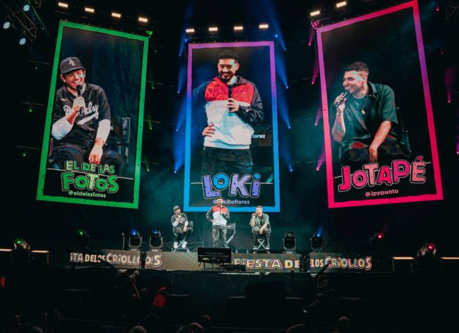En su celebración del primer año en la Plaza de la Macarena. 
