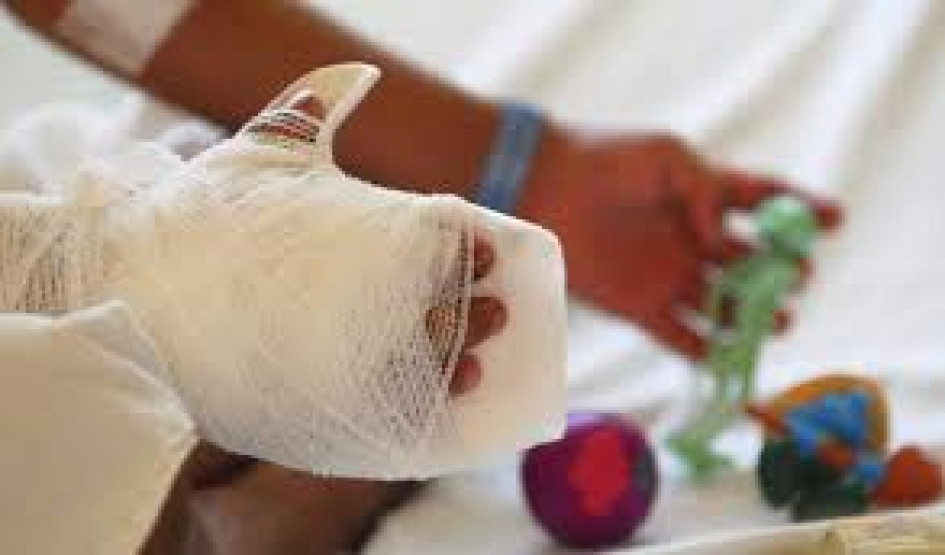 Si usted observa a personas manipulando pólvora o vendiéndola puede denunciarlos en la línea 123 de la Policía.