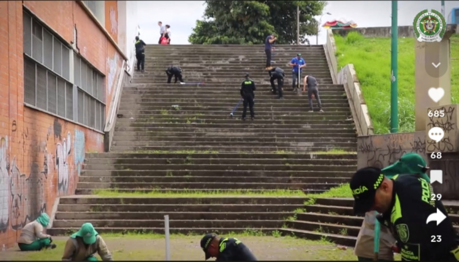 Policía recupera calle céntrica de Pereira en la Avenida del Ferrocarril