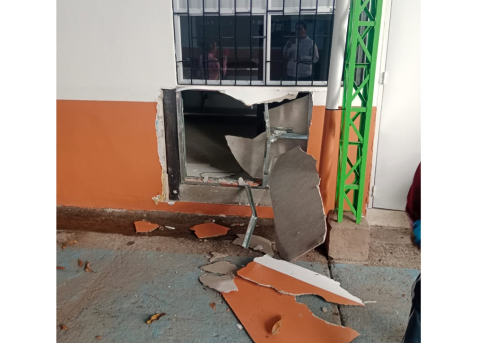 Rompieron para entrar a robar.