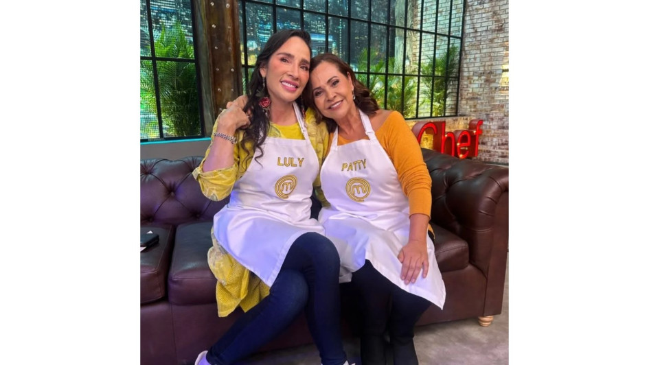 La actriz Luly Bossa con la caldense Patricia Grisales.