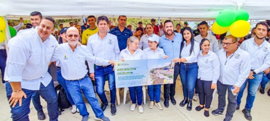 El secretario Privado de la Gobernación de Caldas, Manuel Correa, empezó a verse en muchos eventos públicos. Suena como candidato de Gente en Movimiento a la Cámara.