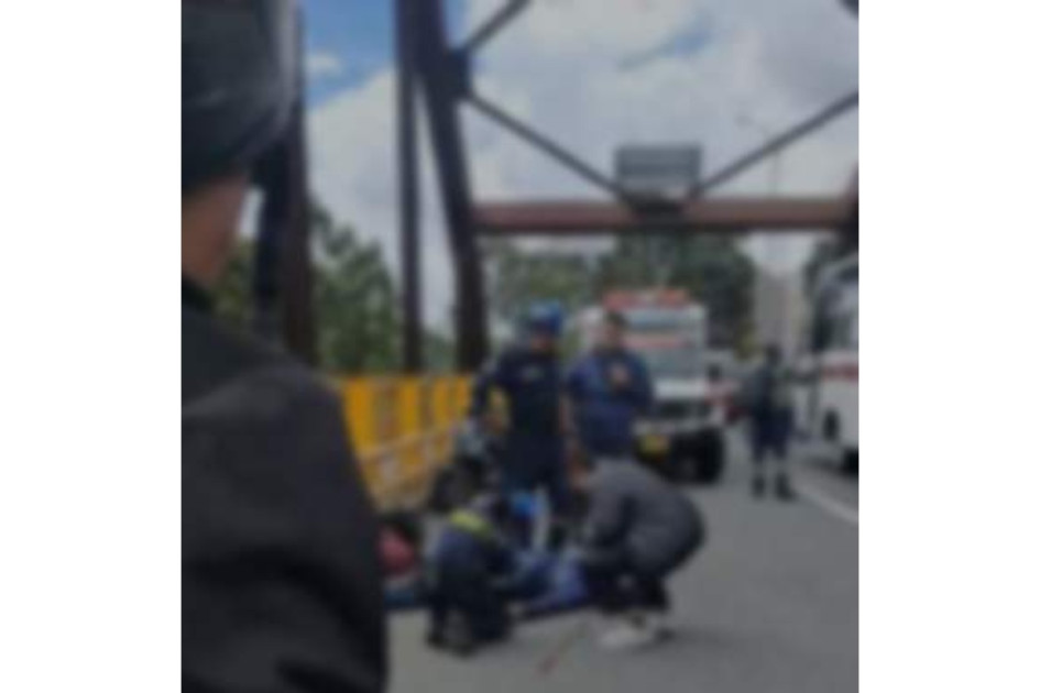 Sitio del accidente de tránsito en el que murió un hombre de 23 años en la vía Panamericana, entre Manizales y Villamaría. 