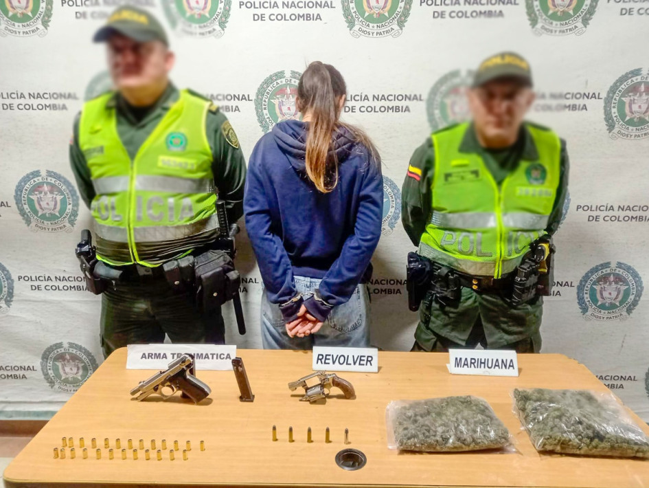 Una mujer pretendía ingresar drogas y armas a Manizales.
