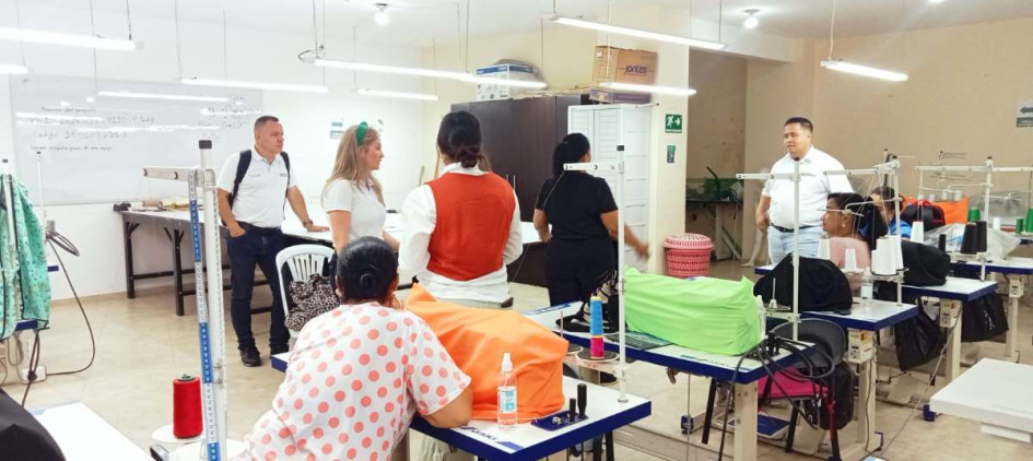 Instalaciones de la Corporación Cosiendo Futuro Omar Mateo. 