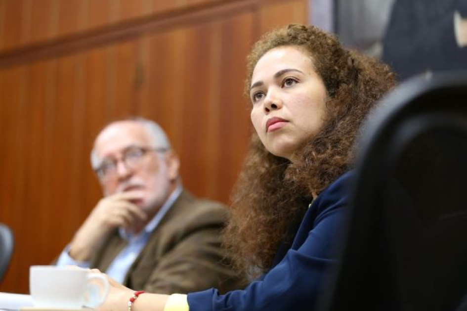 Los choques han sido una constante entre el senador caldense, Guido Echeverri, y la ministra de Ciencias, Tecnología e Innovación, Yesenia Olaya.