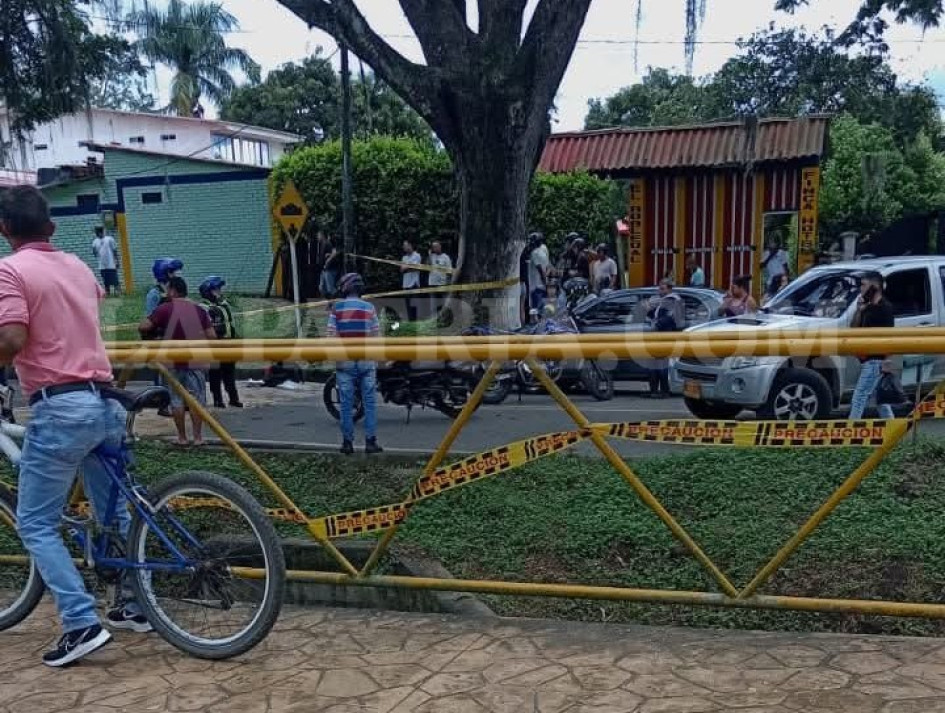 El homicidio ocurrió en la mañana de este domingo. La víctima murió en el lugar de los hechos.